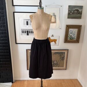 Everlane elastic waist black midi skirt